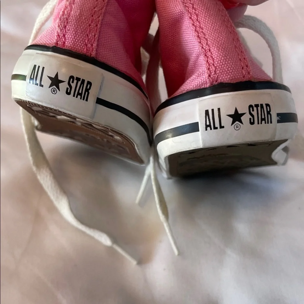 Converse Kids Pink High-Tops